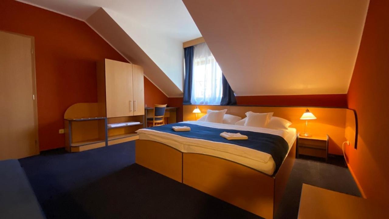 Hotel U Milina Eksteriør billede