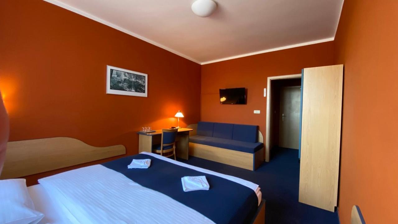 Hotel U Milina Eksteriør billede
